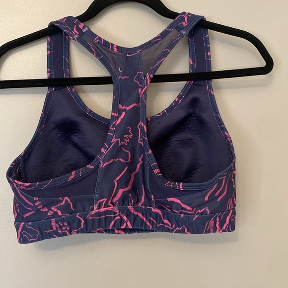 ๐ Avia Sports Bra - Large - Picture 3 of 5
